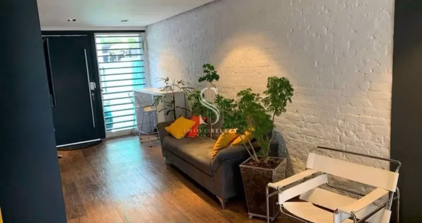 Casa assobradada com 253 m² sendo 3 quartos, 5 banheiros, 3 vagas na chácara santo antônio casa loca