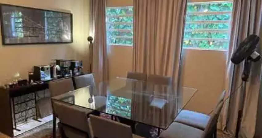 Casa, 5 dormitórios, 2 vagas, com quintal, próximo ao metro, residencial, comercial