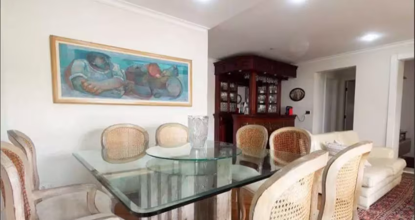 Apartamento à venda com 135m², 4 dormitórios 2 suítes e 2 vagas na vila olímpia