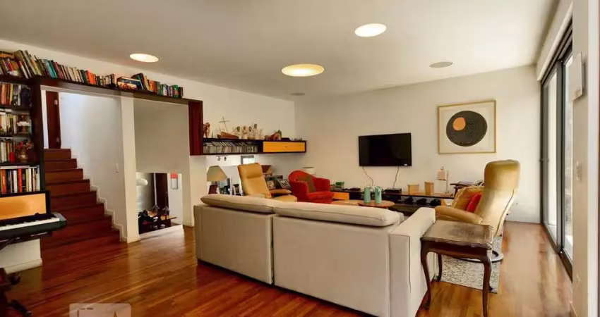 Casa com 3 quartos à venda na Vila Romana, São Paulo 