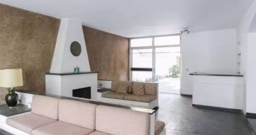 Casa com 4 quartos à venda na Rua Guilherme Moura, 34, Vila Madalena, São Paulo