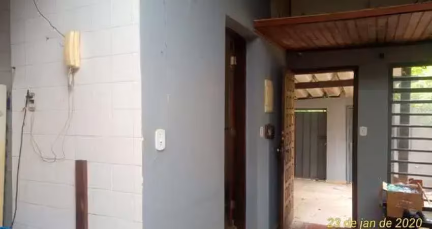 Sobrado à venda no brooklin: 4 quartos, 1 suíte, 2 banheiros, 3 vagas de garagem - 253m² em são paulo-sp