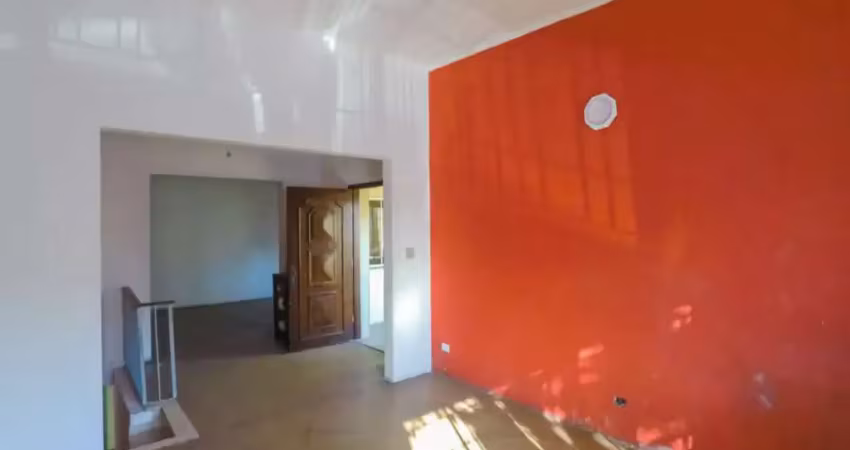 Sobrado à venda no cambuci com 240 m²  7 dormitórios4 banheiros 1 vaga