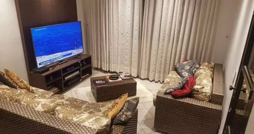 Casa à venda 220m² sendo 3 dormitórios, 01 suíte e 2 vagas de garagem em condomínio fechado no grajaú