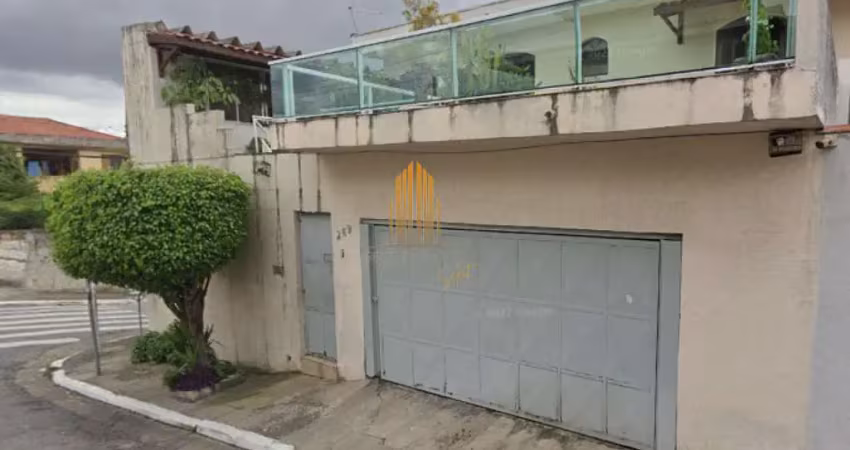 Casa assobradada residencial de 258m² com 3 dormitórios,5 banheiros e 3 vagas á venda no campo limpo