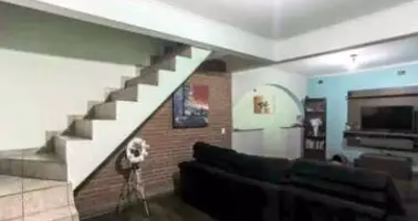 Casa jardim colonial 3 dormitórios sendo uma suíte,2 salas uma de estar outra de jantar, garagem pr