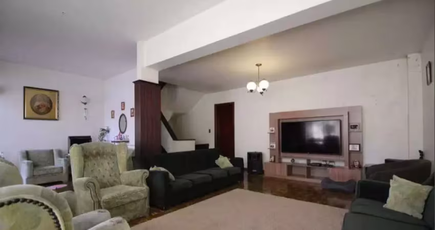 Casa com 5 quartos à venda na Rua Batista do Carmo, 54, Cambuci, São Paulo
