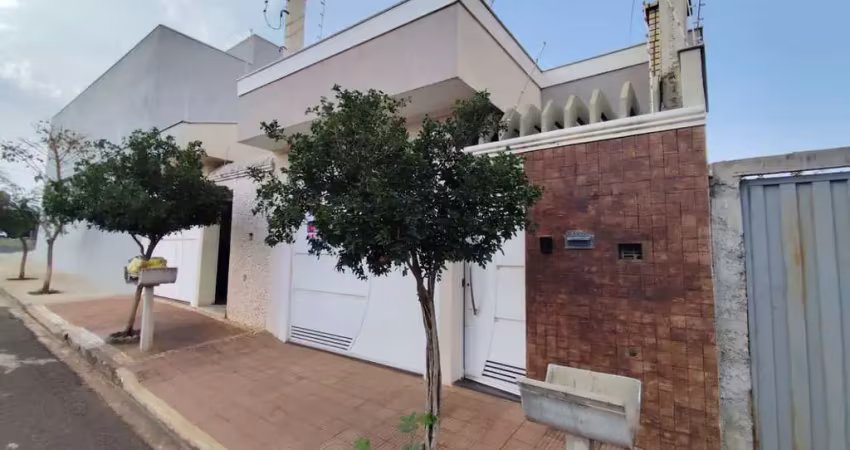 Casa com 3 quartos à venda no Centro, Birigui 