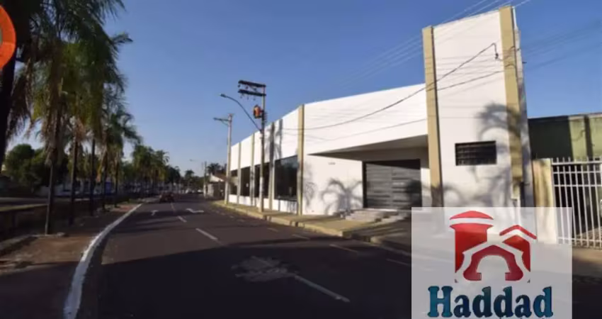Locação de salão comercial com excelente vitrine para exposição