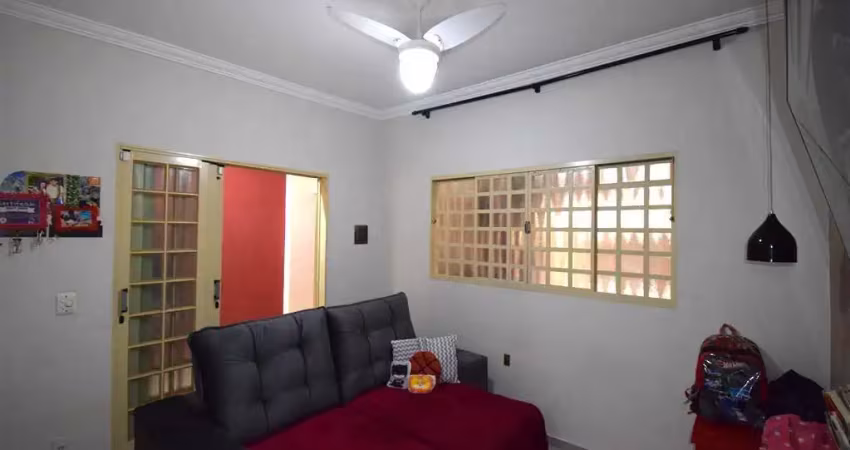 Oportunidade de sair do aluguel, ótima casa no residencial colinas park