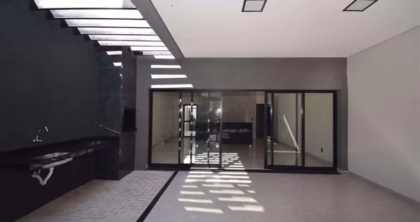 Casa novinha. ok para financiamento, acabamento difenciado, localização privelgiada...