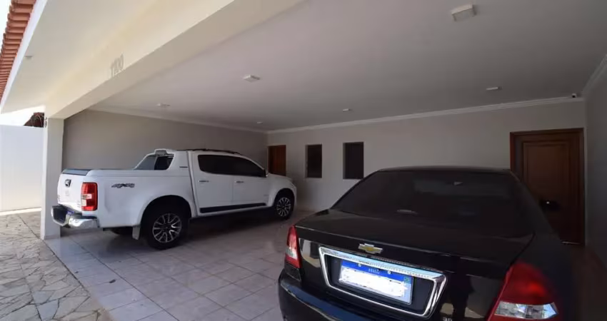 Casa com 3 quartos à venda no Centro, Birigui 