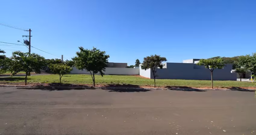 Terreno à venda no Centro, Birigui 