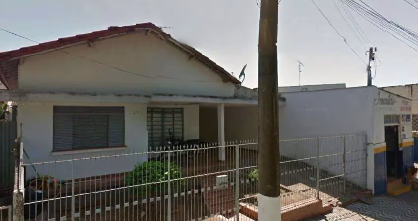 Casa com 3 quartos à venda no Centro, Birigui 