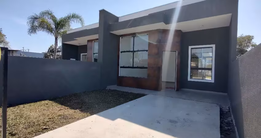 Casa com piscina em Pontal do Paraná-PR