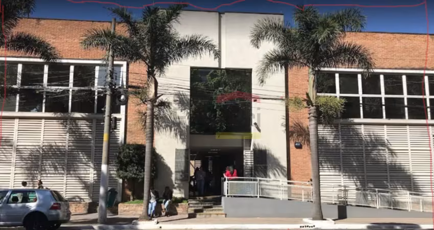 Prédio comercial excelente instalação.  oportunidade única! galpão de esquina com localização privilegiada e excelentes instalações