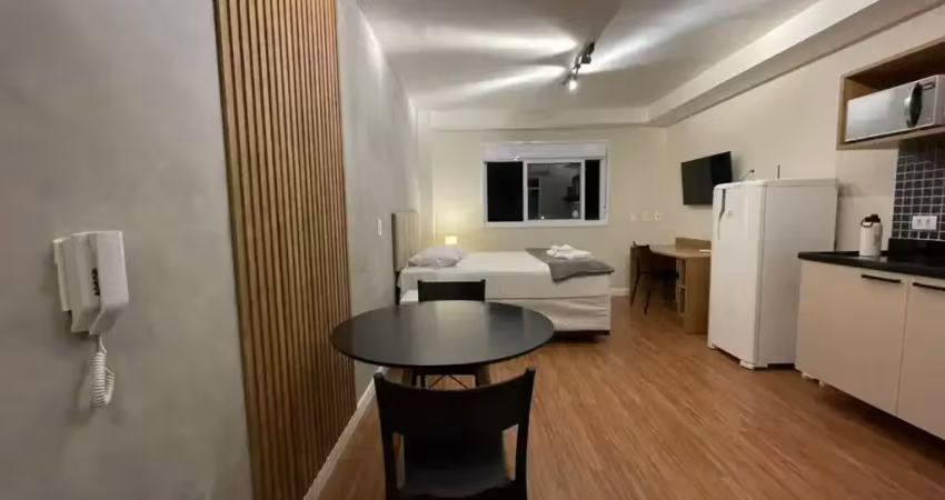 Studio free home praça da árvore , ótima localização na saúde