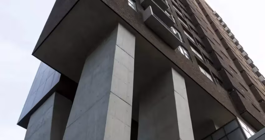 Cobertura duplex casa brasileira itaim, ótima localização.