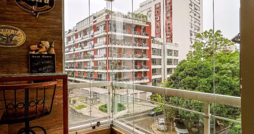 Apartamento próximo a lagoa rodrigo de freitas. vem desfrutar desta qualidade de vida.