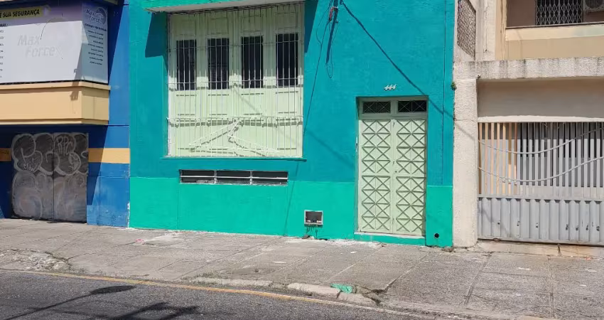 Excelente casarão com 435m2 a venda no bairro da cidade velha