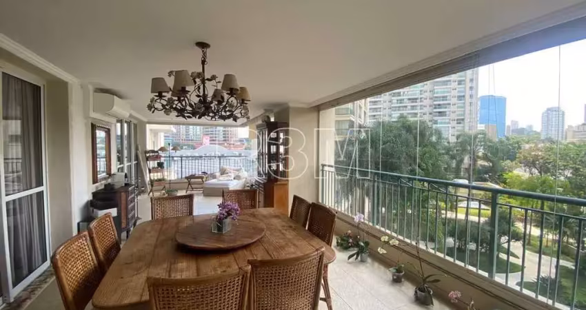 Apartamento no brooklin 4 suítes e 5 vagas com 205m²