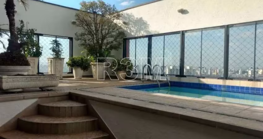 Cobertura duplex na saúde com 254 m² a.u. sendo: 4 suítes e 4 vagas de garagem.