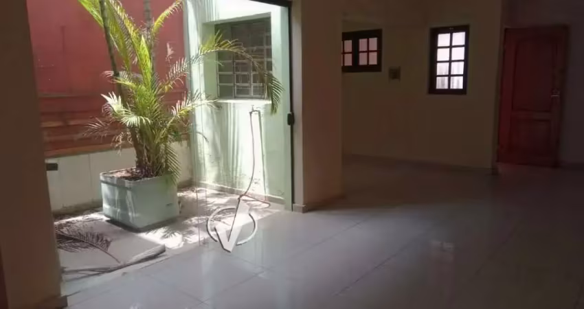 Casa com 3 quartos à venda no Centro, Pindamonhangaba 