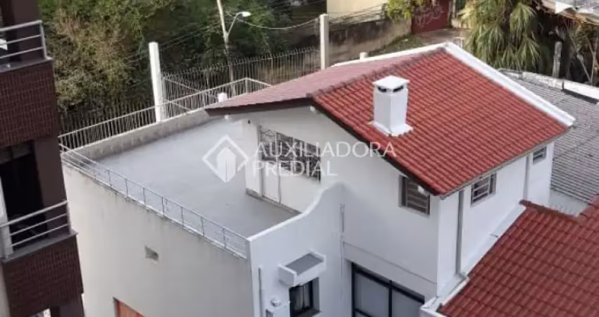Casa com 3 quartos à venda no Menino Deus, Porto Alegre 