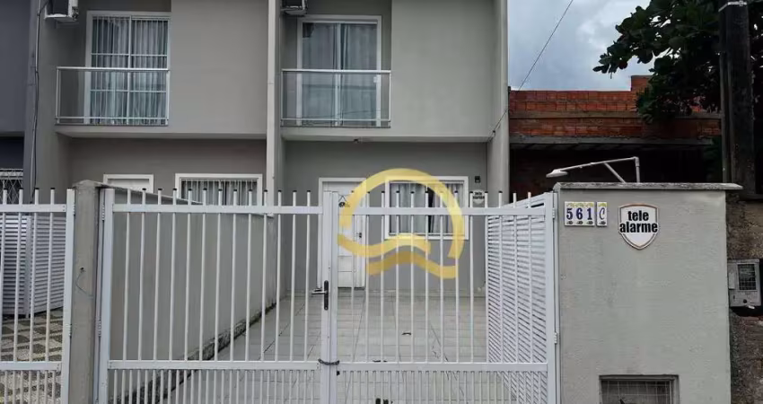 Sobrado com 2 dormitórios à venda, 72 m² por R$ 550.000,00 - Itacolomi - Balneário Piçarras/SC