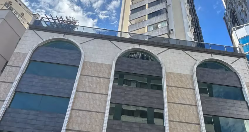 Apartamento com um quarto a venda no centro de balneario camboriu
