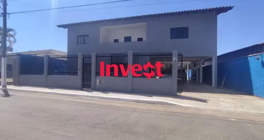 Sobrado com 4 quartos + edícula de 2 quartos, piscina, dentro de condomínio na rua 08 em vicente pires.