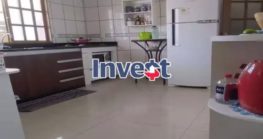 Casa excelente, dentro de condomínio, 3 quartos, suíte com closet, churrasqueira, lote de 402m² na rua 03 c em vicente pires.