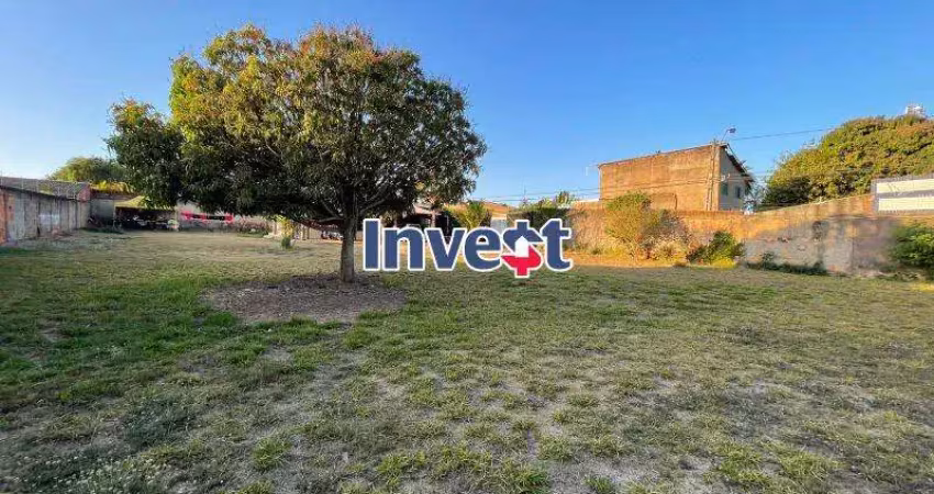 Lote comercial e residencial, ótima localização, 800m² na rua 06 em vicente pires.