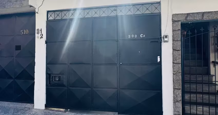 Casa com 2 quartos para alugar na Rua Monsenhor Gustavo Freire, 500, São Mateus, Juiz de Fora