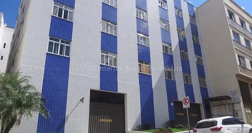Apartamento com 1 quarto, sala, coz, gar, area externa proximo colegio academia