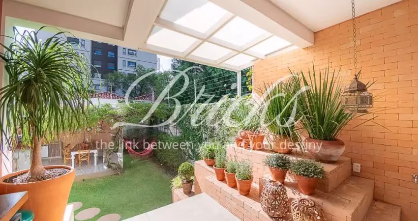 Casa a venda em condomínio no brooklin - 472,66m² de área privativa total - 5 vagas - 3suítes