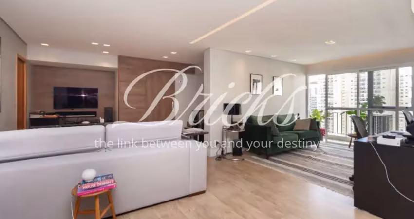 Apartamento com 4 quartos à venda na Avenida Jurucê, 144, Moema, São Paulo