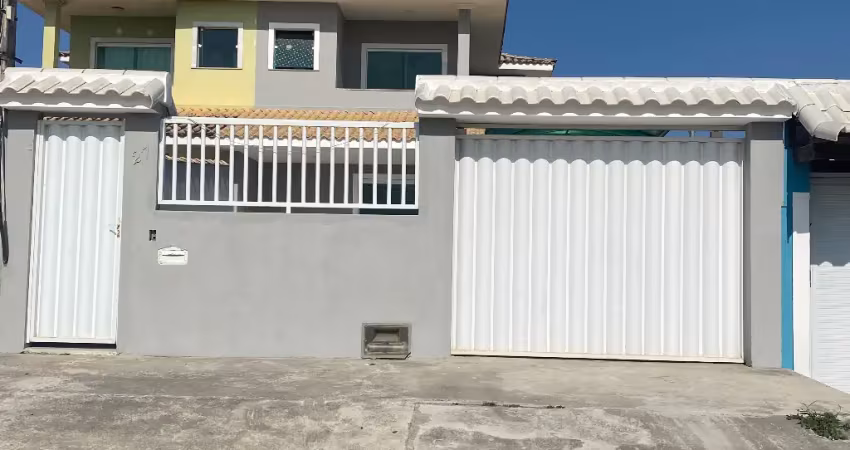 Excelente casa duplex em araruama no bairro parque hotel!!