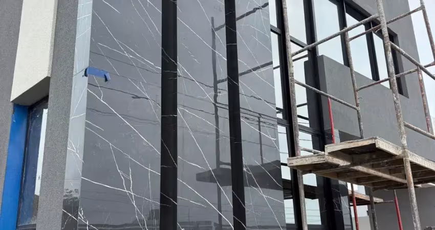 Casa em condomínio fechado – conforto, segurança e qualidade de vida  excelente oportunidade de morar em um condomínio fechado com segurança e lazer completos.   características do imóvel: 	•	3 quarto