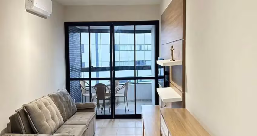 Apartamento à venda em salvador-ba, alphaville i: 1 quarto, 2 salas, 1 banheiro, 1 vaga, 50m²! confira já!