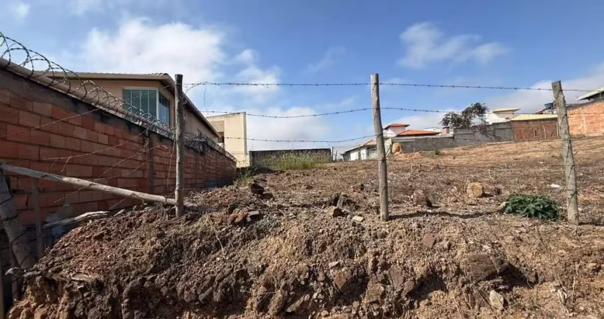 Terreno em condomínio fechado à venda na Rua Nazira Ganime Ribeiro, 05, Santo Agostinho, Conselheiro Lafaiete