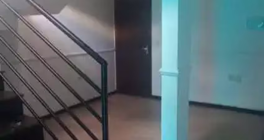 Cobertura com 2 quartos para alugar na Rua Agenor Peixoto, 109, Rochedo, Conselheiro Lafaiete