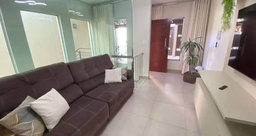 Casa em condomínio fechado com 3 quartos à venda na Rua Cláudia Márcia Vieira, 65, Arcádia, Conselheiro Lafaiete