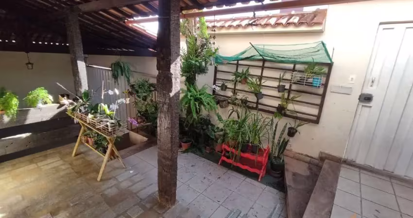 Casa em condomínio fechado com 3 quartos à venda na Rua Raimundo da Costa Carvalho, 72, Manoel Corrêa, Conselheiro Lafaiete