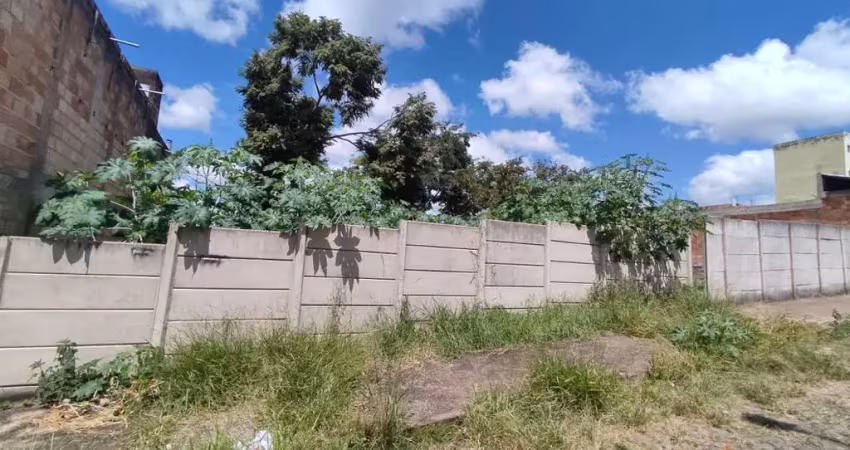 Terreno em condomínio fechado à venda na Rua Benedito Gomes de Assis, 34, Arcádia, Conselheiro Lafaiete
