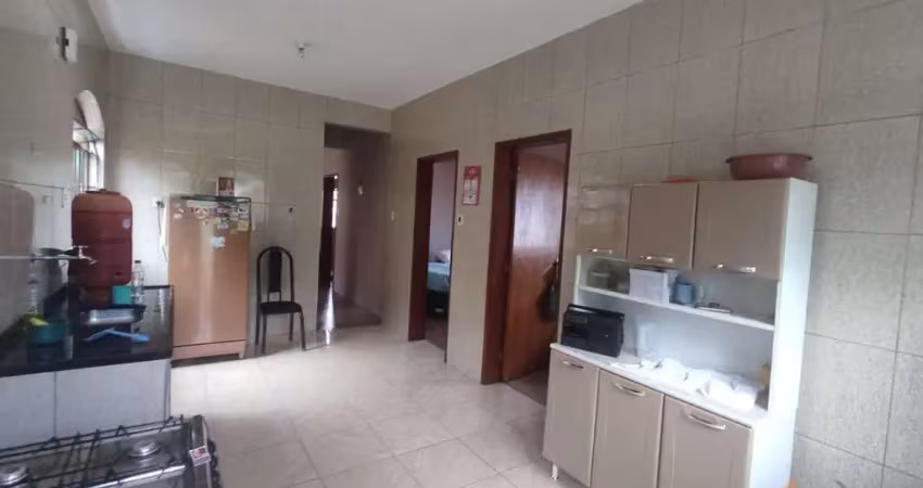 Casa em condomínio fechado com 3 quartos para alugar na Rua Sargento Dias, 357, Queluz, Conselheiro Lafaiete
