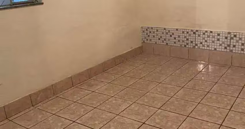 Kitnet / Stúdio para alugar na Rua Cornélio Granha, 613, Santa Matilde, Conselheiro Lafaiete