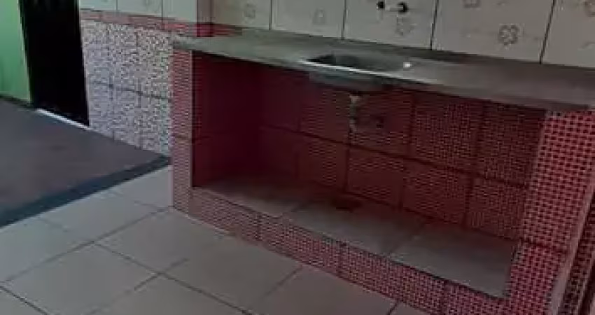 Apartamento com 2 quartos para alugar na Rua Maria Duarte Castanheira, 517, São João, Conselheiro Lafaiete