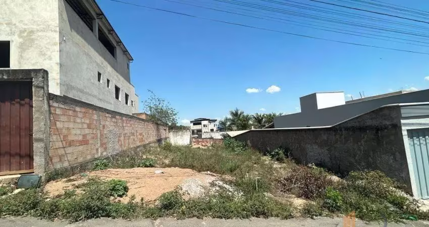 Terreno em condomínio fechado à venda na Rua Carlos Alberto de Souza, 1, São Judas Tadeu, Conselheiro Lafaiete