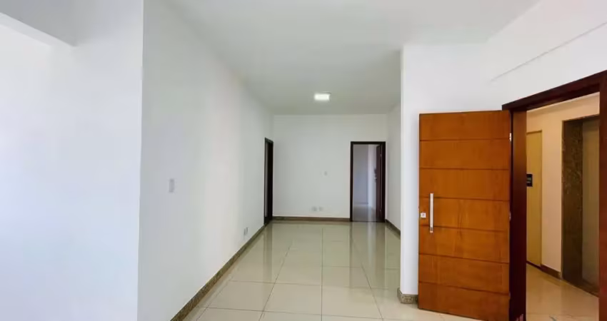 Apartamento com 3 quartos para alugar na Praça Álvaro Lobo Castanheira, 70, Campo Alegre, Conselheiro Lafaiete